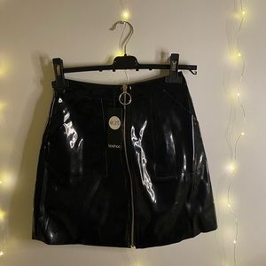 Boohoo leather skirt